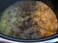 Posoli in popopraj in kuhaj vse skupaj pb. 20 minut, pri čemer dodajaš juho po potrebi.